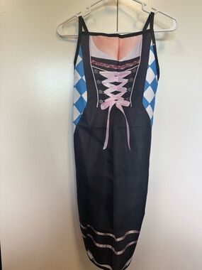 Octoberfest beer wench apron. Bavarian dirndl. Easy costume or for beer garden.